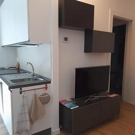 The Blue Nest - Red Near 5 Terre 아파트 *